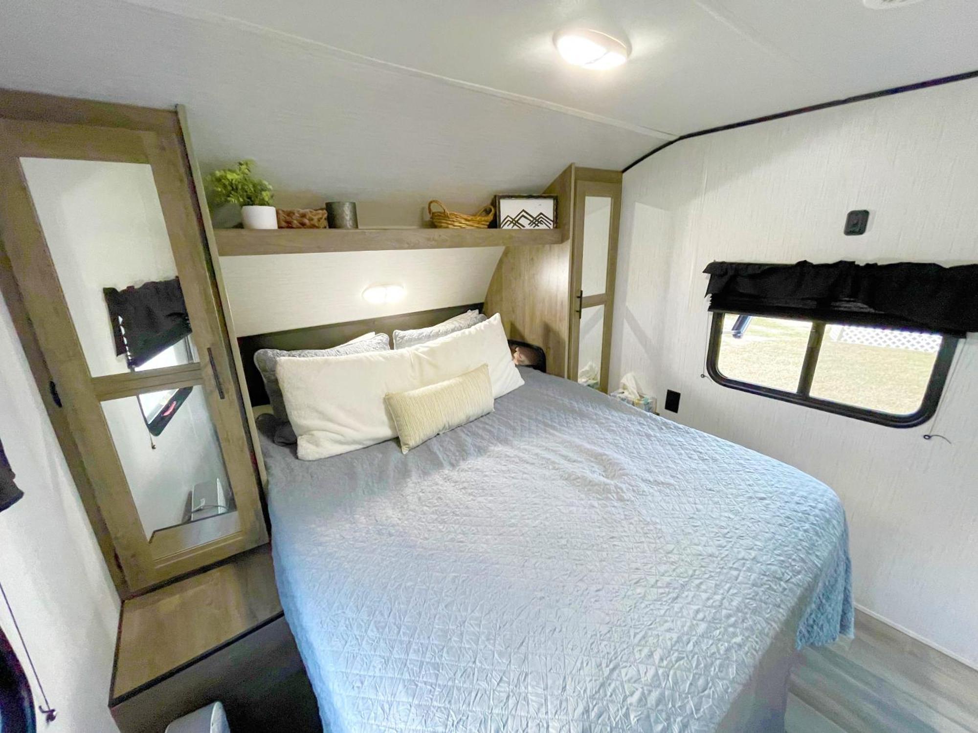Rv Located On Private Property, Providing Access To The Guadalupe River, Accommodates Up To 5 Guests Нью Браунфелс Экстерьер фото